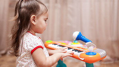 Кращі дитячі музичні ігри для малюків в 2024: рейтинг від ipopoKIDS